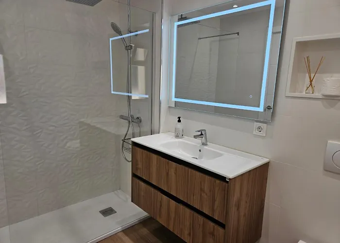 Sea View Penthouse Romana Playa Elviria 아파트 *