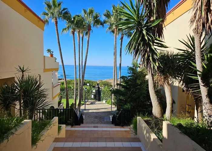 Sea View Penthouse Romana Playa Elviria 아파트